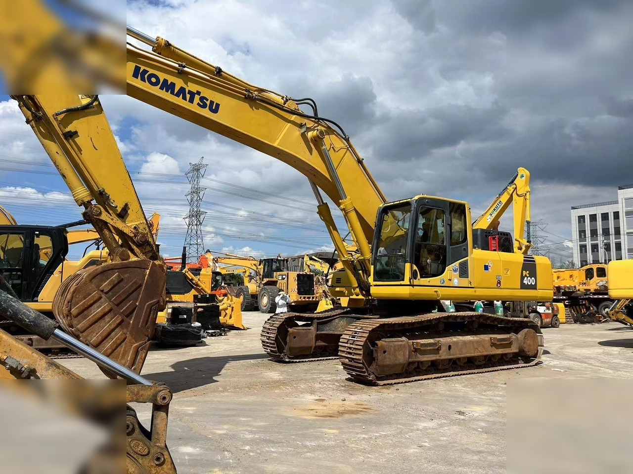 KOMATSU PC400-8 - 履带式挖掘机:图2 KOMATSU PC400-8 - 履带式挖掘机:图2