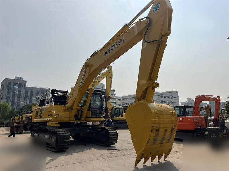 KOMATSU PC450-8 - 履带式挖掘机:图3 KOMATSU PC450-8 - 履带式挖掘机:图3