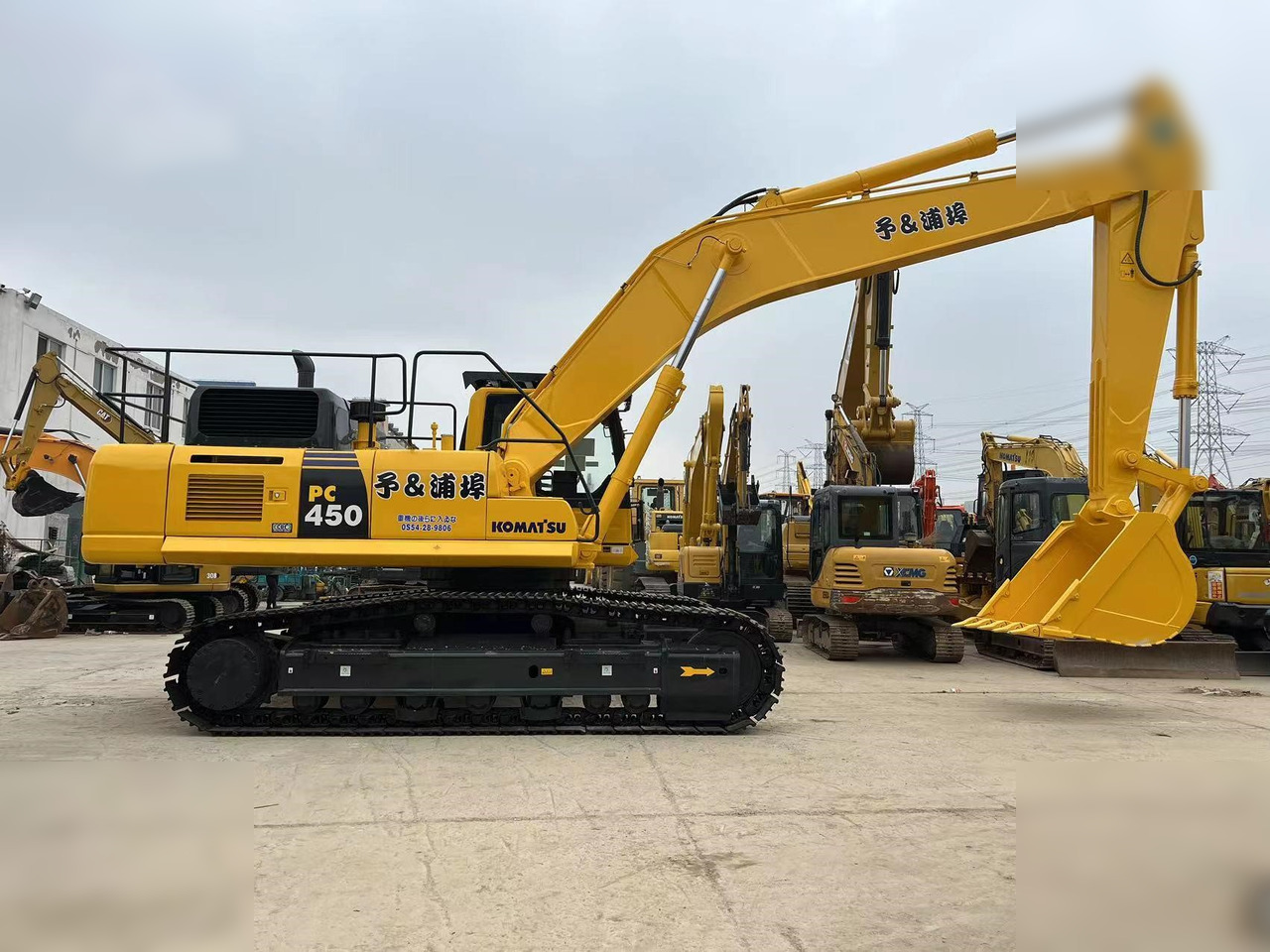 KOMATSU PC450-8 - 履带式挖掘机:图1 KOMATSU PC450-8 - 履带式挖掘机:图1