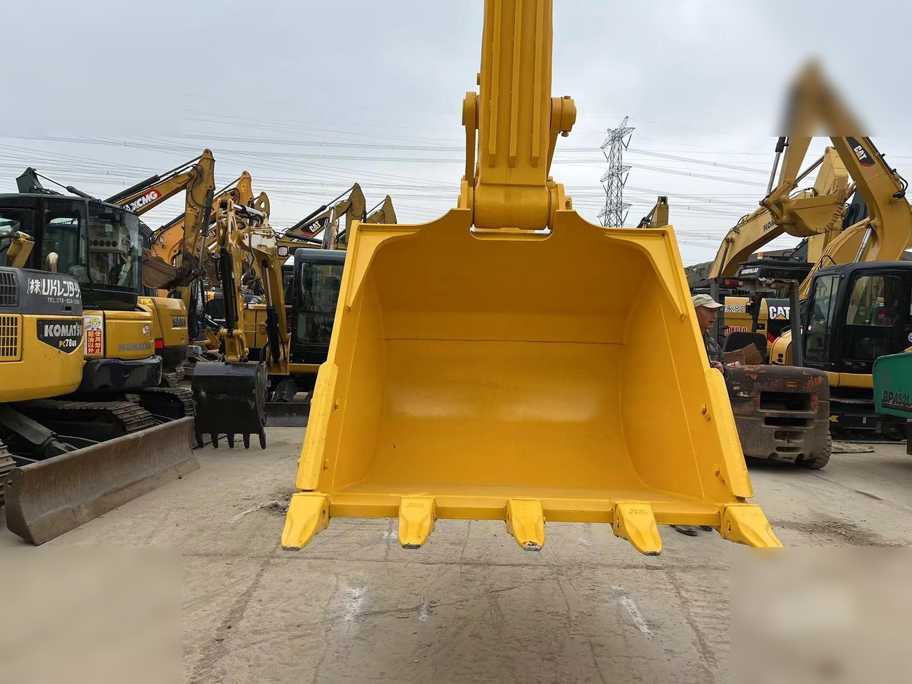 KOMATSU PC450-8 - 履带式挖掘机:图4 KOMATSU PC450-8 - 履带式挖掘机:图4