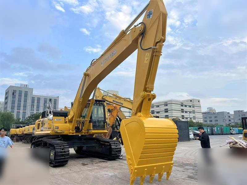 KOMATSU PC450-8 - 履带式挖掘机:图3 KOMATSU PC450-8 - 履带式挖掘机:图3