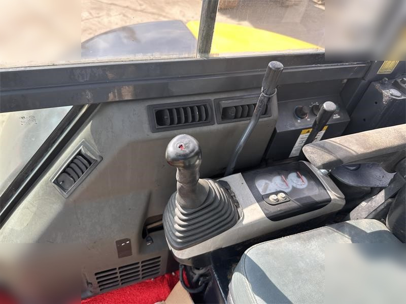 KOMATSU PC55MR-2 - 小型挖掘机:图5 KOMATSU PC55MR-2 - 小型挖掘机:图5