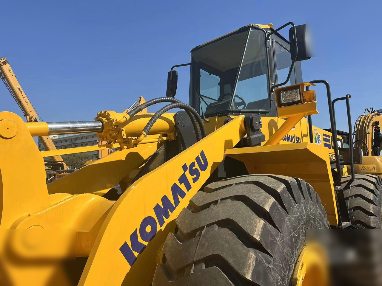 KOMATSU WA380-3 - 轮式装载机:图4 KOMATSU WA380-3 - 轮式装载机:图4