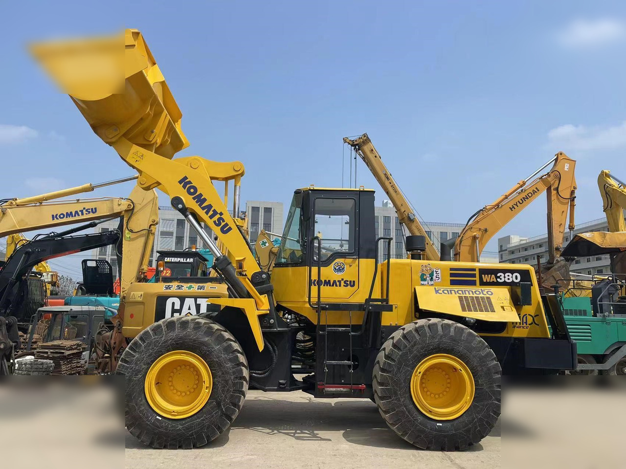 KOMATSU WA380-3 - 轮式装载机:图1 KOMATSU WA380-3 - 轮式装载机:图1