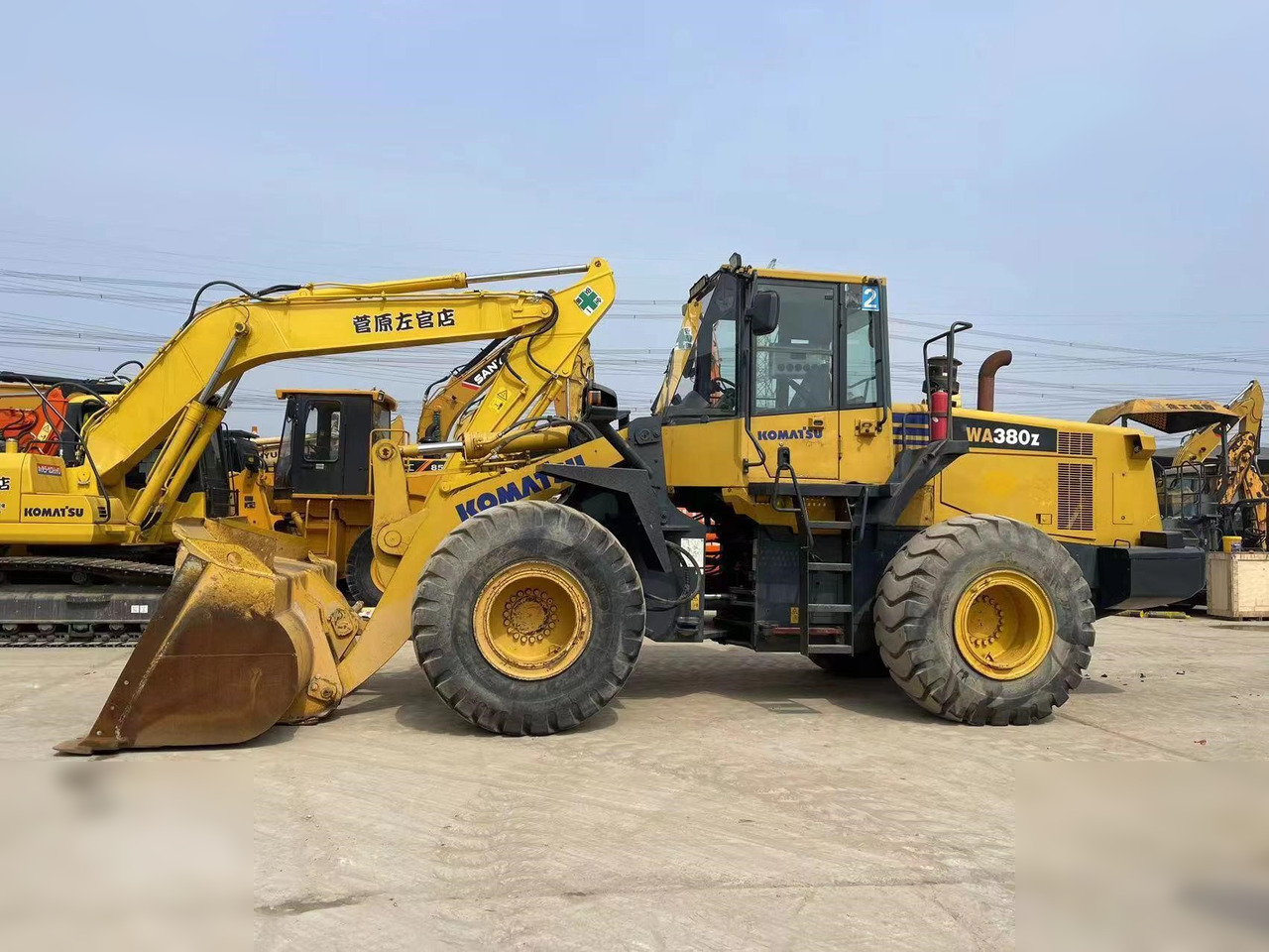 KOMATSU WA380Z-6 - 轮式装载机:图1 KOMATSU WA380Z-6 - 轮式装载机:图1