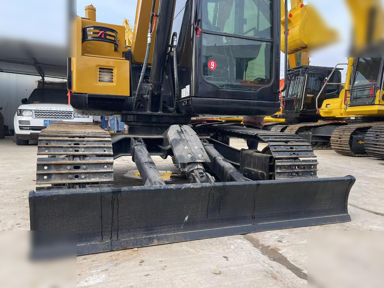 SANY SY75C - 履带式挖掘机:图3 SANY SY75C - 履带式挖掘机:图3