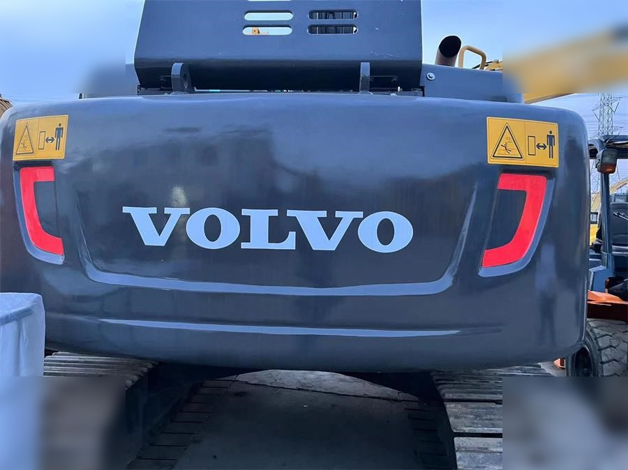 VOLVO EC140DL - 履带式挖掘机:图2 VOLVO EC140DL - 履带式挖掘机:图2