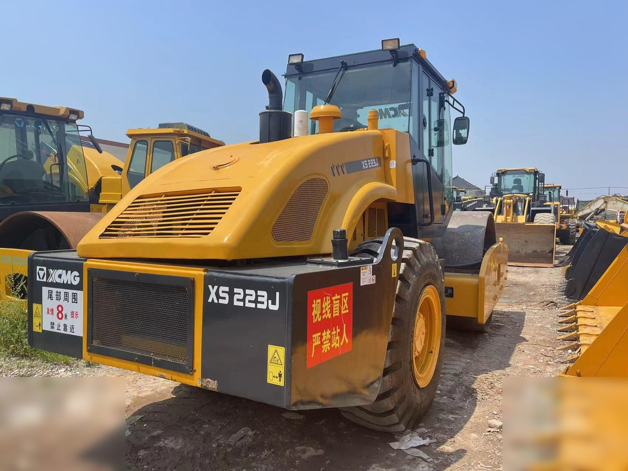 XCMG XS223J - 压实机:图2 XCMG XS223J - 压实机:图2