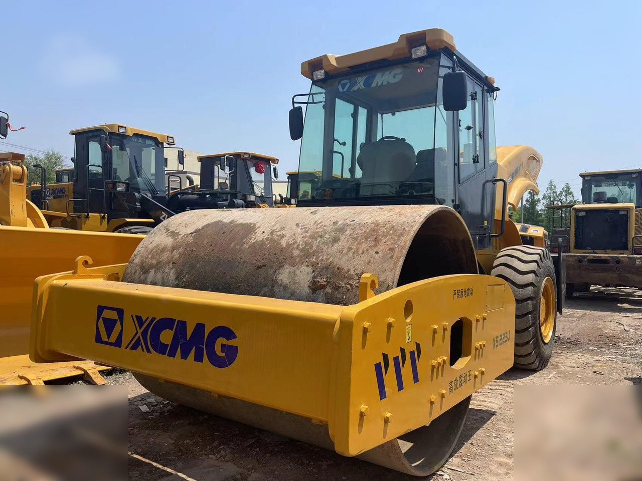 XCMG XS223J - 压实机:图4 XCMG XS223J - 压实机:图4