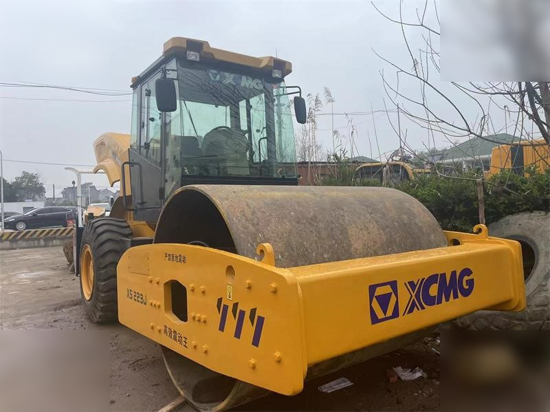 XCMG XS223J - 压实机:图2 XCMG XS223J - 压实机:图2