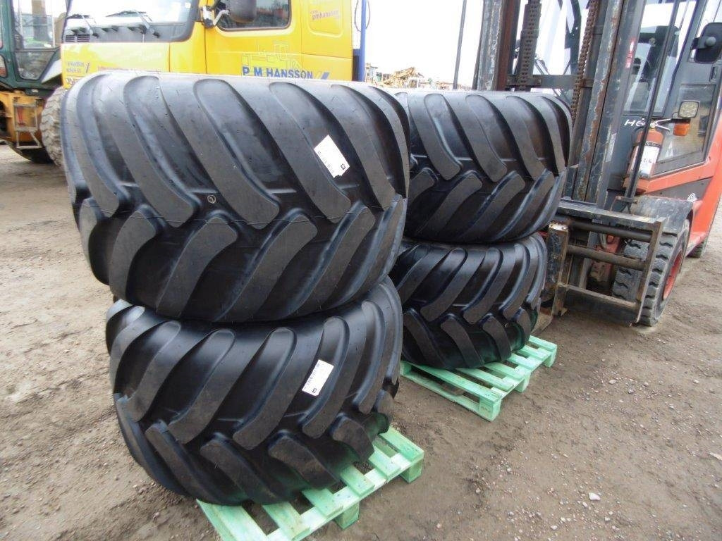 Trelleborg Twin 428 710-40-22,5 med fälg - 车轮 适用于 其他机械:图2 Trelleborg Twin 428 710-40-22,5 med fälg - 车轮 适用于 其他机械:图2