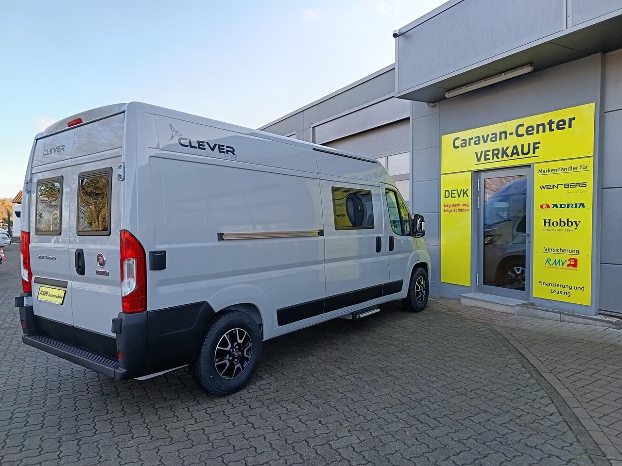 Clever Celebration 600 MJ24*AHK*MARKISE*ACC*R-KAM*RADIO - 露营货车:图5 Clever Celebration 600 MJ24*AHK*MARKISE*ACC*R-KAM*RADIO - 露营货车:图5