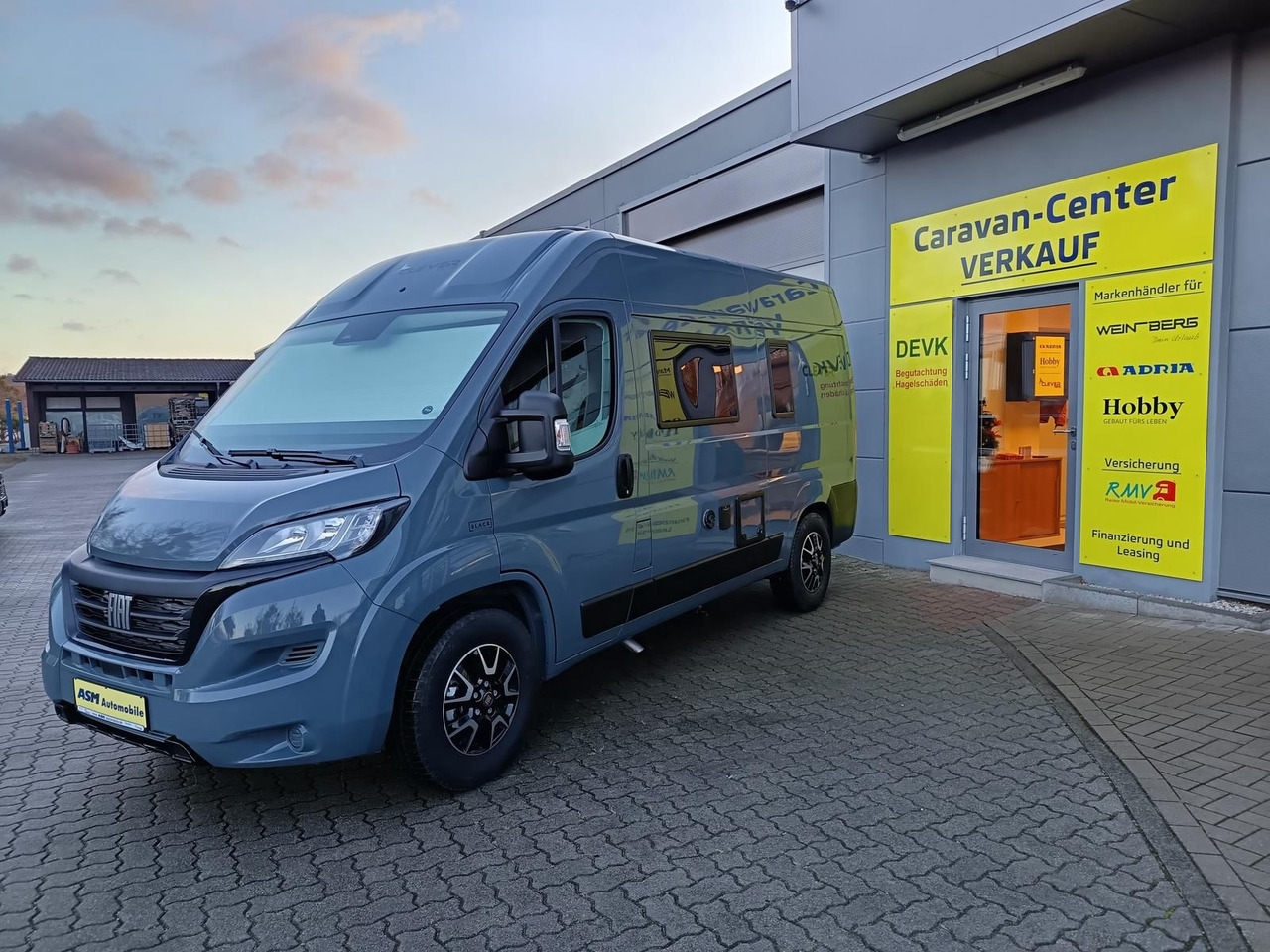 Clever Tour 540*BLACK EDITION*FINAL SALE RABATT*SOFORT* - 露营货车:图4 Clever Tour 540*BLACK EDITION*FINAL SALE RABATT*SOFORT* - 露营货车:图4