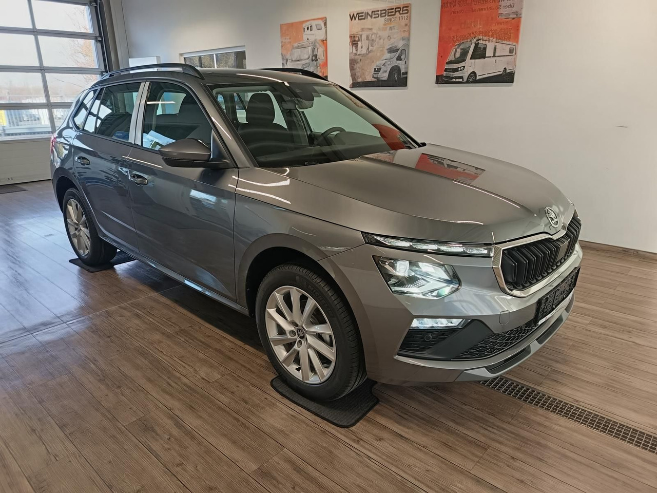 Skoda Kamiq 130 Jahre 1,5TSI DSG*AHK*ACC*LED*R-KAM*PDC - 越野车:图3 Skoda Kamiq 130 Jahre 1,5TSI DSG*AHK*ACC*LED*R-KAM*PDC - 越野车:图3