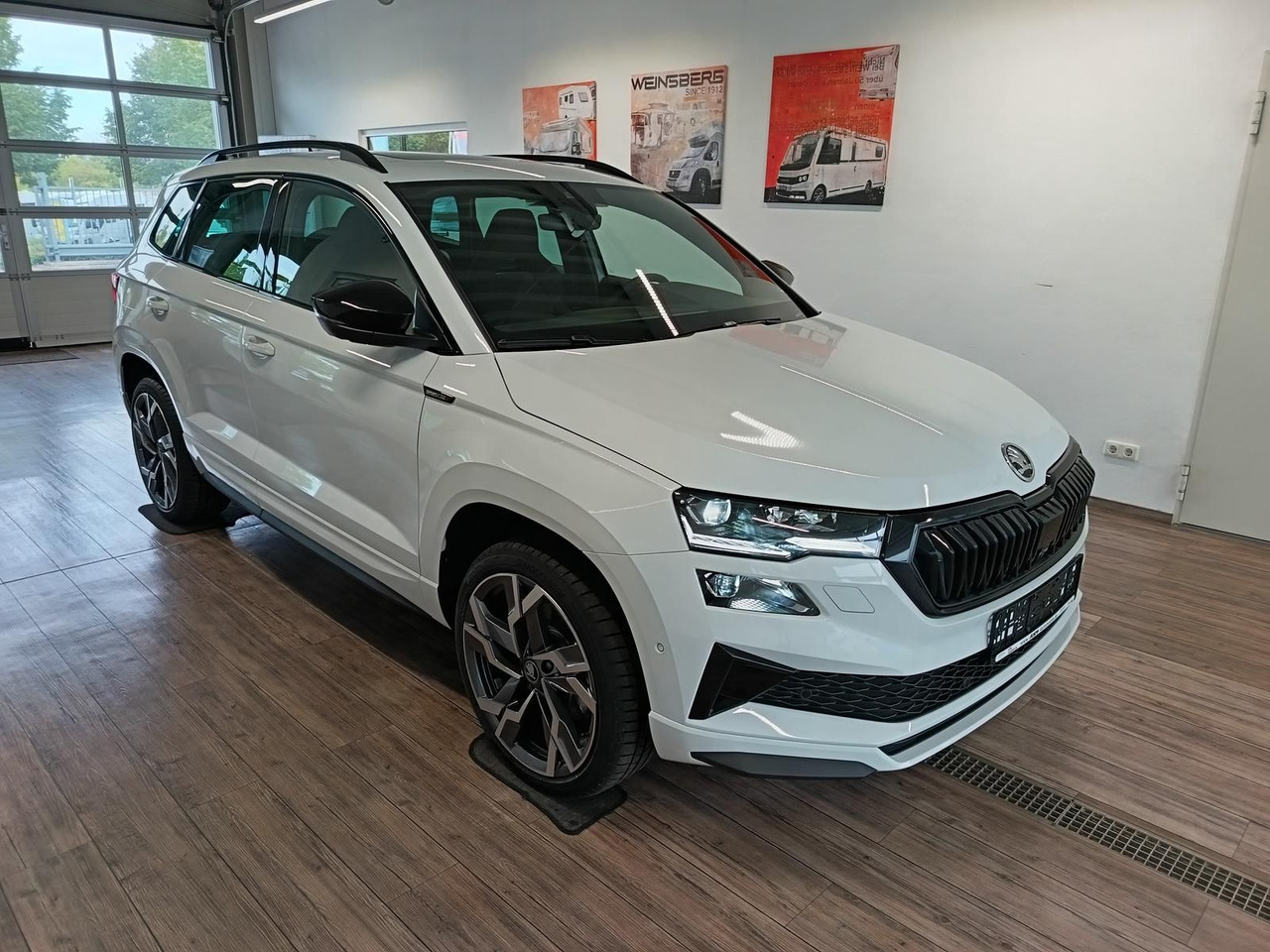 Skoda Karoq Sportline 1,5 TSI DSG*AHK*PSD*STD.HZG*NAVI - 越野车:图3 Skoda Karoq Sportline 1,5 TSI DSG*AHK*PSD*STD.HZG*NAVI - 越野车:图3