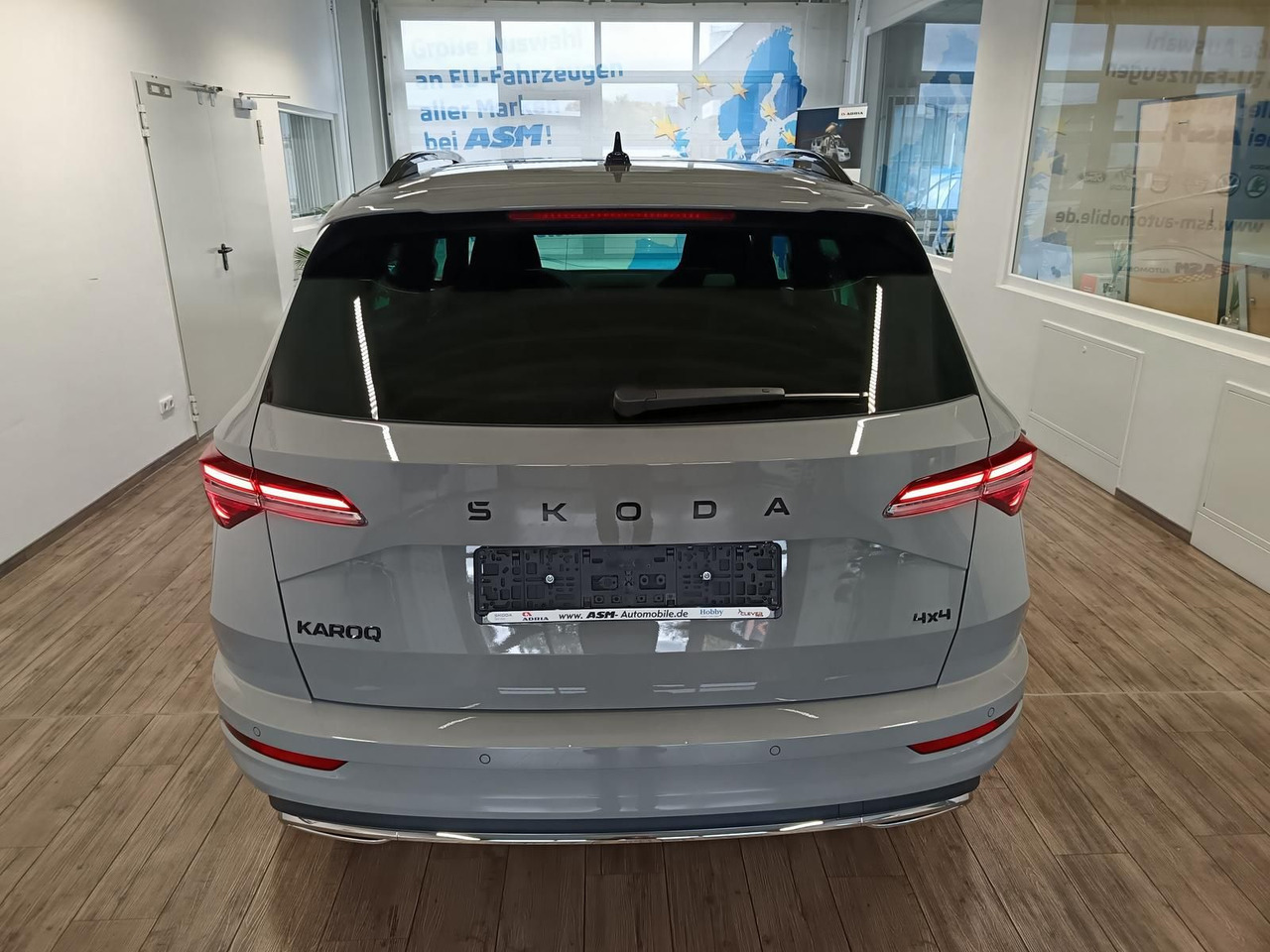 Skoda Karoq Sportline 2,0 TDI 4x4*AHK*PSD*STD.HZG*DCC* - 越野车:图5 Skoda Karoq Sportline 2,0 TDI 4x4*AHK*PSD*STD.HZG*DCC* - 越野车:图5