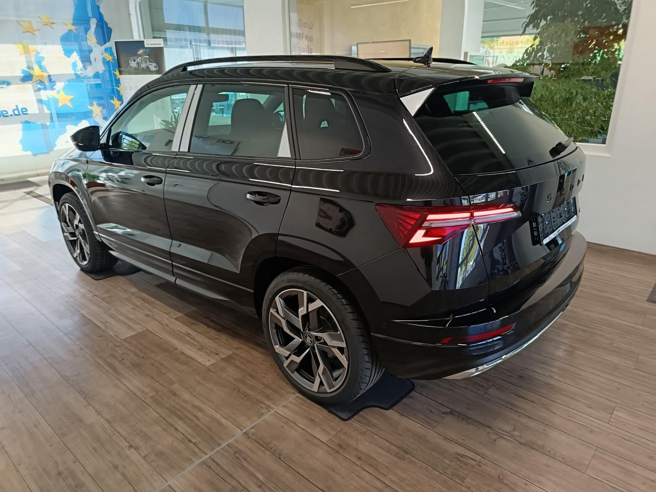 Skoda Karoq Sportline 2,0 TDI 4x4*AHK*PSD*STD.HZG*DCC* - 越野车:图4 Skoda Karoq Sportline 2,0 TDI 4x4*AHK*PSD*STD.HZG*DCC* - 越野车:图4
