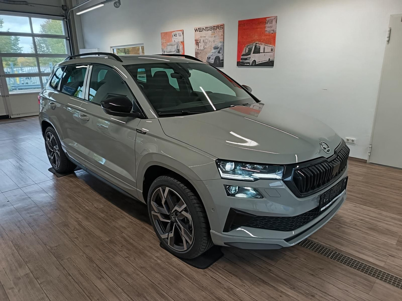 Skoda Karoq Sportline 2,0 TDI 4x4*AHK*PSD*STD.HZG*DCC* - 越野车:图3 Skoda Karoq Sportline 2,0 TDI 4x4*AHK*PSD*STD.HZG*DCC* - 越野车:图3