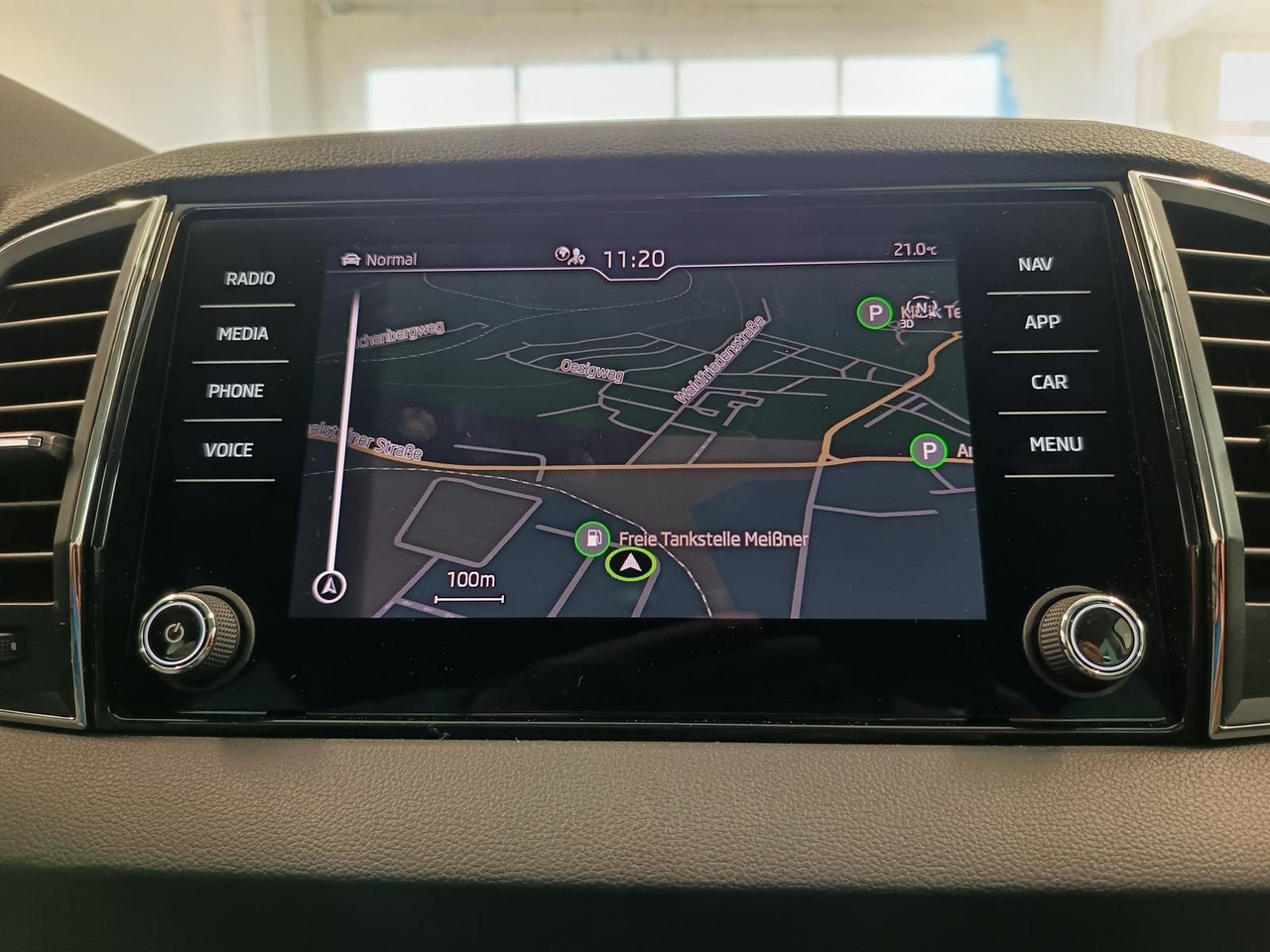 越野车 Skoda Karoq Style 1,5TSI DSG*AHK-VORBER*NAVI*LED*R-KAM:图12 越野车 Skoda Karoq Style 1,5TSI DSG*AHK-VORBER*NAVI*LED*R-KAM:图12