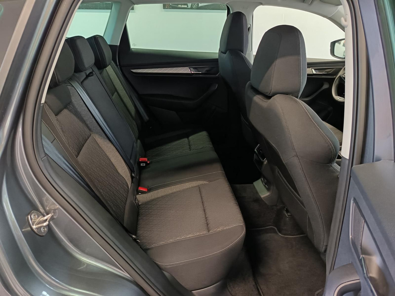 越野车 Skoda Karoq Style 1,5TSI DSG*AHK-VORBER*NAVI*LED*R-KAM:图19 越野车 Skoda Karoq Style 1,5TSI DSG*AHK-VORBER*NAVI*LED*R-KAM:图19