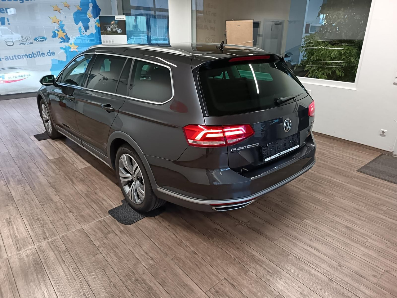 Volkswagen Passat Alltrack 2,0TDI DSG 4x4*360°*NAVI*ACC*LED - 旅行车:图4 Volkswagen Passat Alltrack 2,0TDI DSG 4x4*360°*NAVI*ACC*LED - 旅行车:图4