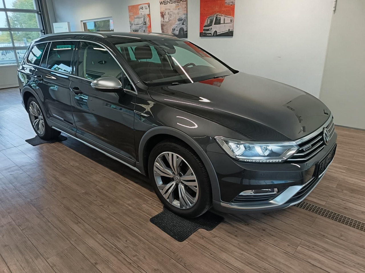 Volkswagen Passat Alltrack 2,0TDI DSG 4x4*360°*NAVI*ACC*LED - 旅行车:图3 Volkswagen Passat Alltrack 2,0TDI DSG 4x4*360°*NAVI*ACC*LED - 旅行车:图3