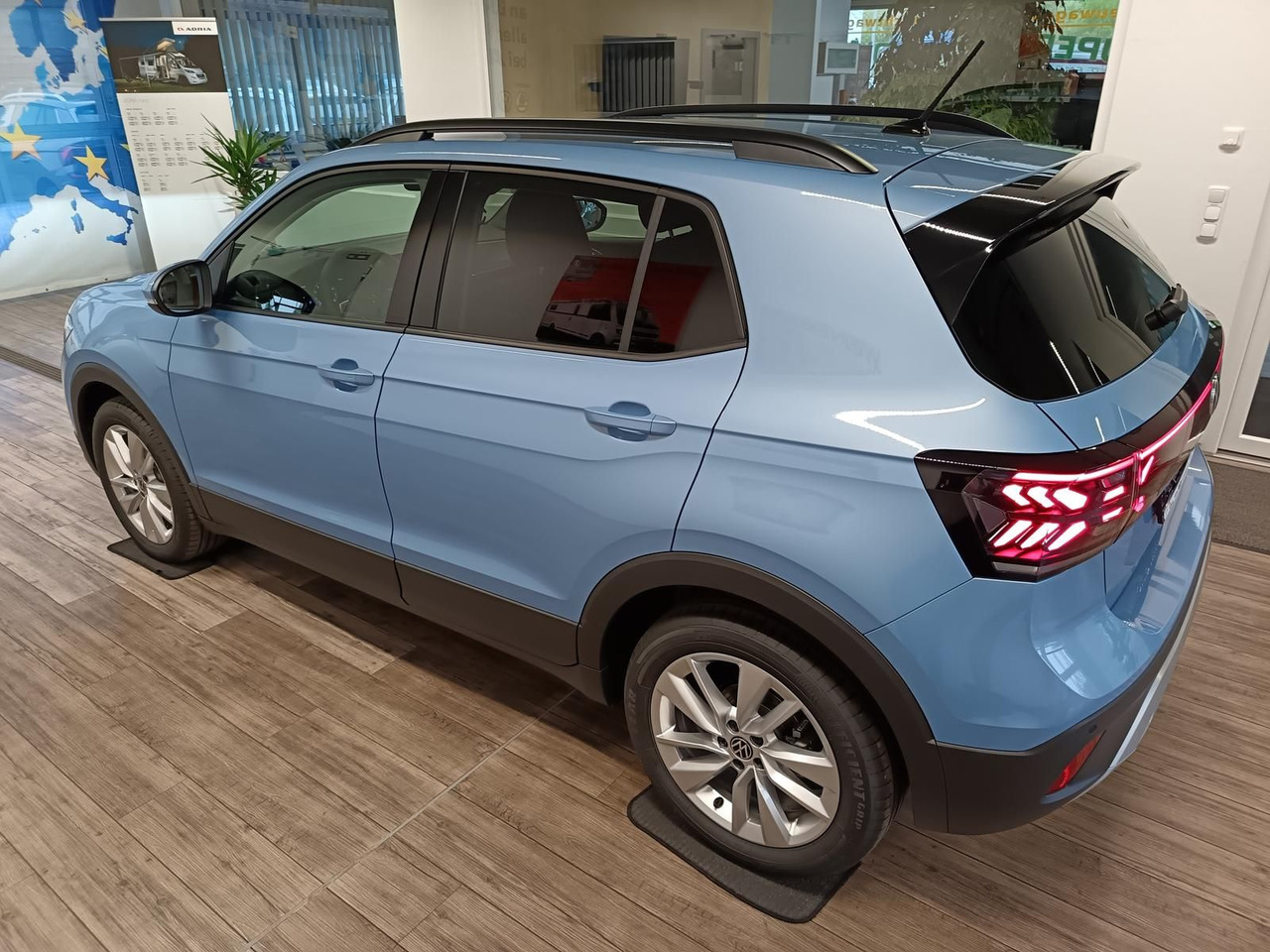 Volkswagen T-Cross Life 1.5 TSI DSG*AHK*MATRIX LED*ACC*SHZ* - 越野车:图4 Volkswagen T-Cross Life 1.5 TSI DSG*AHK*MATRIX LED*ACC*SHZ* - 越野车:图4
