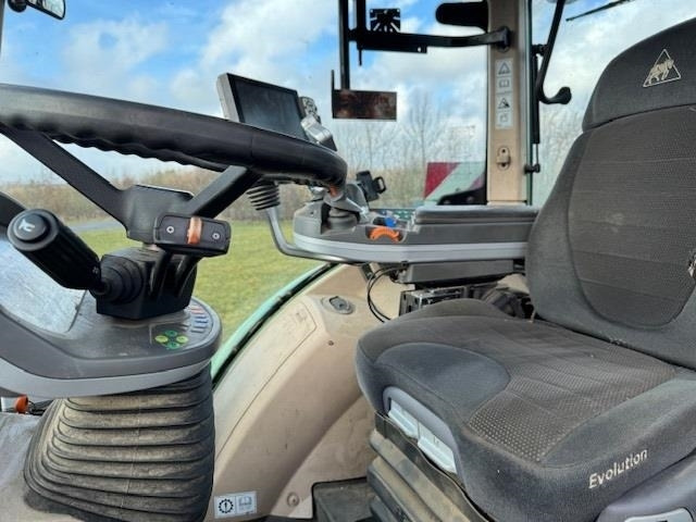 Fendt 720 Vario S4 Profi - 拖拉机:图4 Fendt 720 Vario S4 Profi - 拖拉机:图4