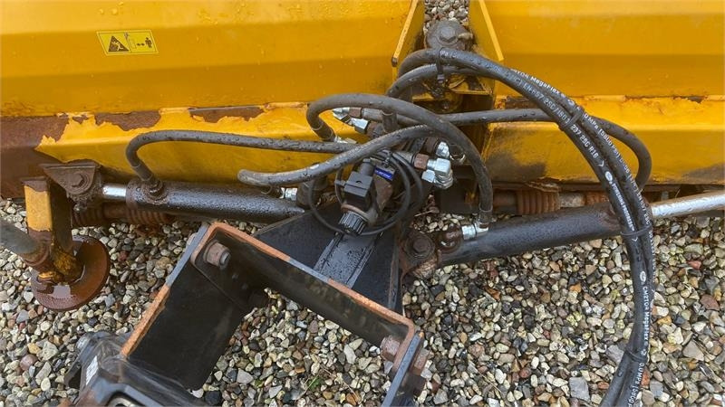 GMR FS1600VL V-Plov - 推雪板 适用于 农业机械:图4 GMR FS1600VL V-Plov - 推雪板 适用于 农业机械:图4