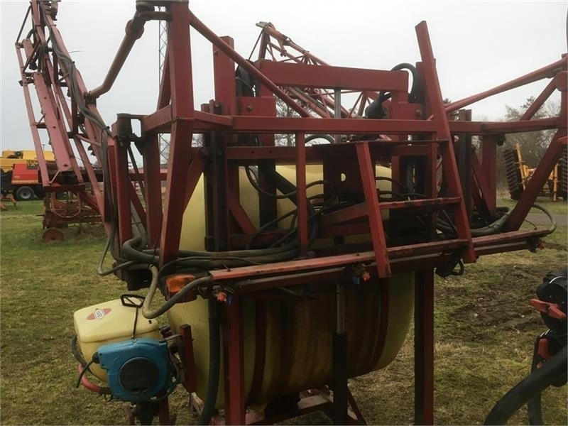 Hardi LHY 1000 / 16/361 Incl. fronttank - 牵引式喷雾机:图3 Hardi LHY 1000 / 16/361 Incl. fronttank - 牵引式喷雾机:图3