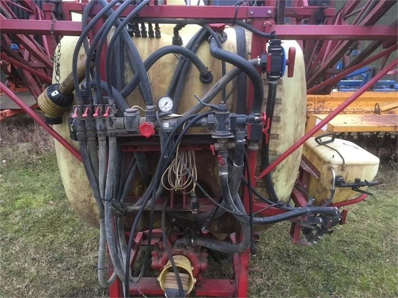 Hardi LHY 1000 / 16/361 Incl. fronttank - 牵引式喷雾机:图4 Hardi LHY 1000 / 16/361 Incl. fronttank - 牵引式喷雾机:图4