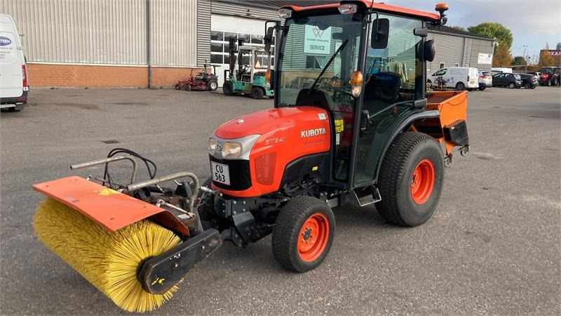 Kubota ST341 inkl. 150 cm kost og udlægger  - 市政牵引车:图1 Kubota ST341 inkl. 150 cm kost og udlægger  - 市政牵引车:图1