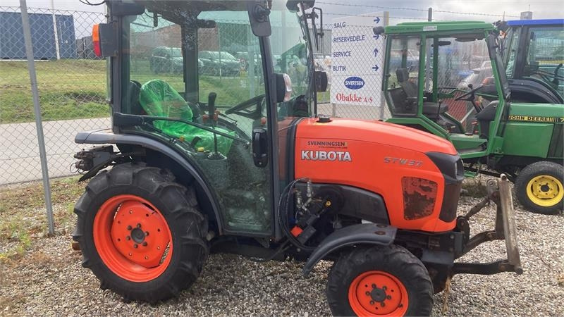 Kubota STW37 Kun 1145 timer  - 市政牵引车:图1 Kubota STW37 Kun 1145 timer  - 市政牵引车:图1
