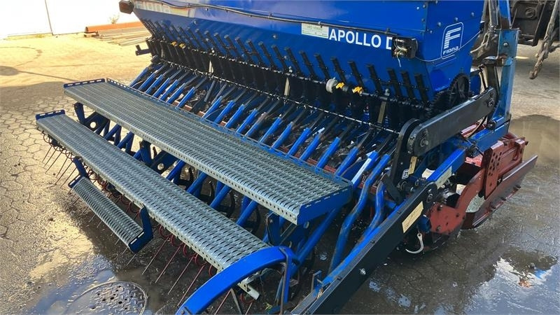 Kuhn HR 3001 M med Fiona Apollo - 联合条播机:图4 Kuhn HR 3001 M med Fiona Apollo - 联合条播机:图4