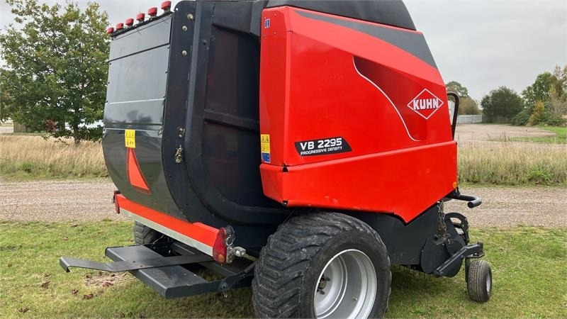 Kuhn VB 2295 - 圆形打包机:图4 Kuhn VB 2295 - 圆形打包机:图4