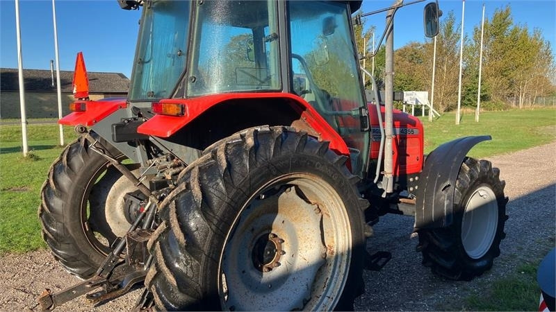 Massey Ferguson 4355 Power Shuttle 24-24 - 拖拉机:图4 Massey Ferguson 4355 Power Shuttle 24-24 - 拖拉机:图4