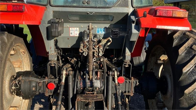 Massey Ferguson 4355 Power Shuttle 24-24 - 拖拉机:图5 Massey Ferguson 4355 Power Shuttle 24-24 - 拖拉机:图5