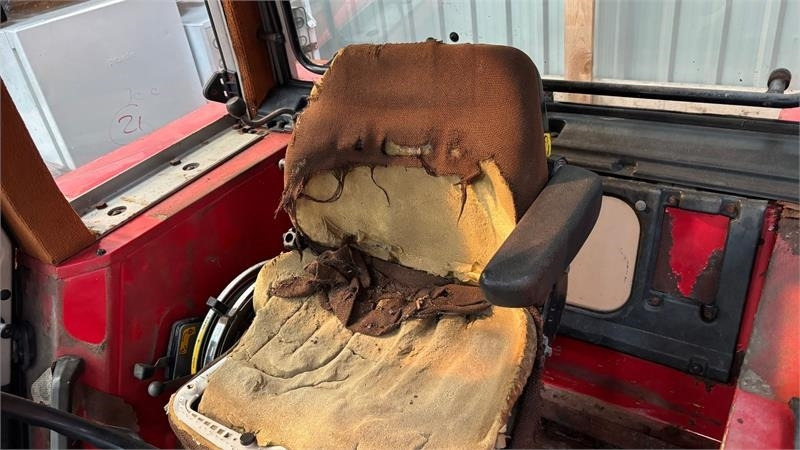 Massey Ferguson 699 - 拖拉机:图4 Massey Ferguson 699 - 拖拉机:图4