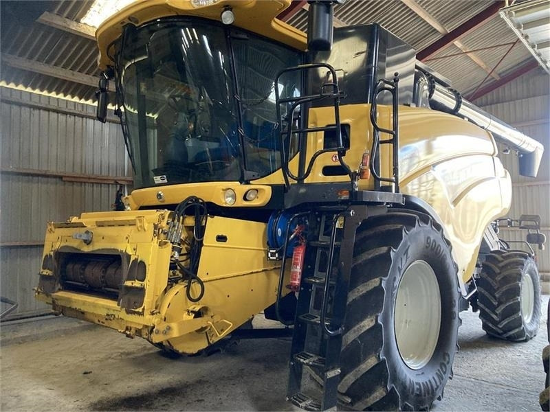 New Holland CR9090 35 fod VF bord og 4wd mm. - 联合收割机:图1 New Holland CR9090 35 fod VF bord og 4wd mm. - 联合收割机:图1