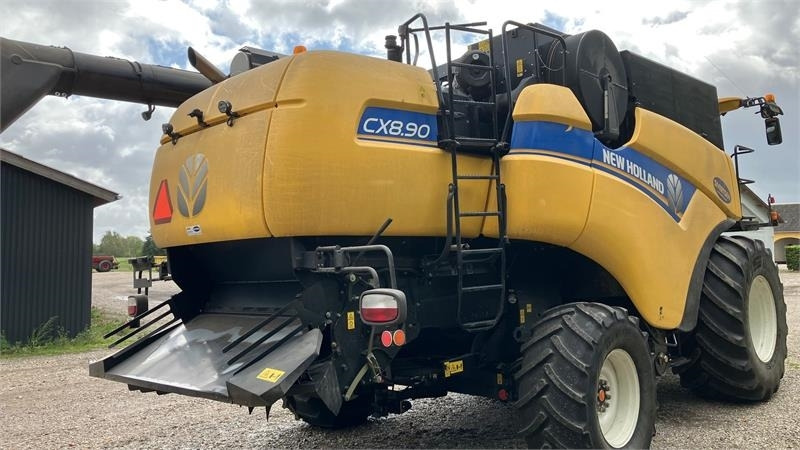 New Holland CX8.90 SLH - 联合收割机:图4 New Holland CX8.90 SLH - 联合收割机:图4