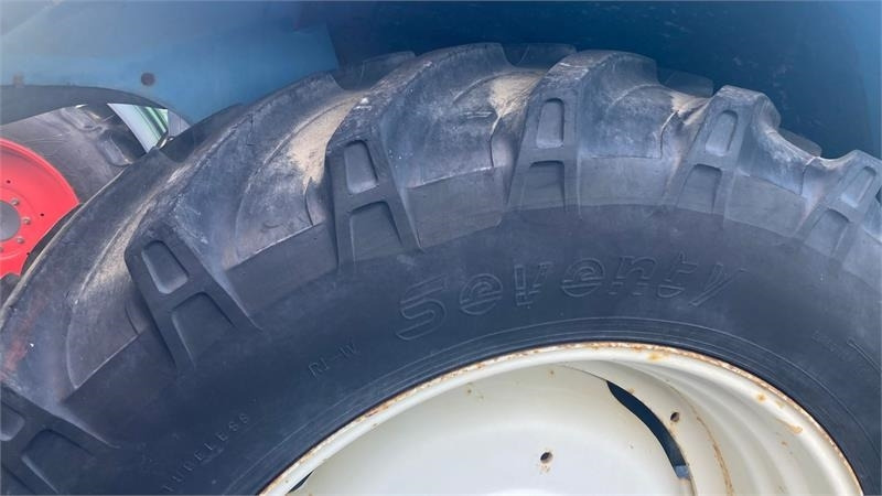 拖拉机 New Holland TS115：图11