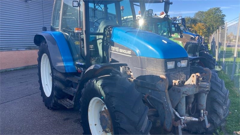New Holland TS115 - 拖拉机:图1 New Holland TS115 - 拖拉机:图1