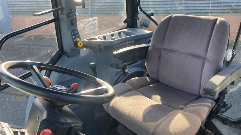 New Holland TS115 - 拖拉机:图5 New Holland TS115 - 拖拉机:图5