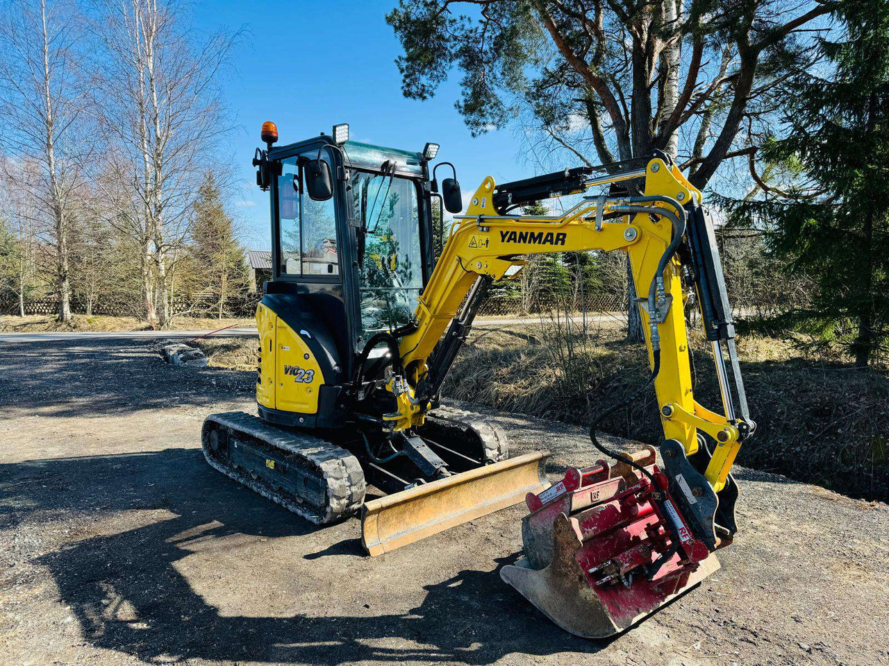 YANMAR VIO23-6 - 小型挖掘机:图5 YANMAR VIO23-6 - 小型挖掘机:图5
