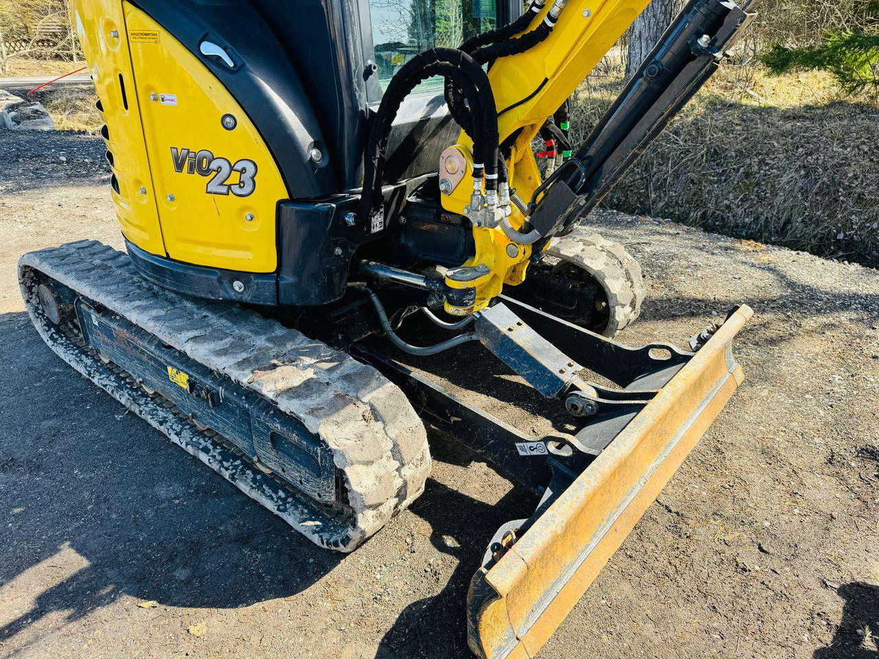 YANMAR VIO23-6 - 小型挖掘机:图4 YANMAR VIO23-6 - 小型挖掘机:图4