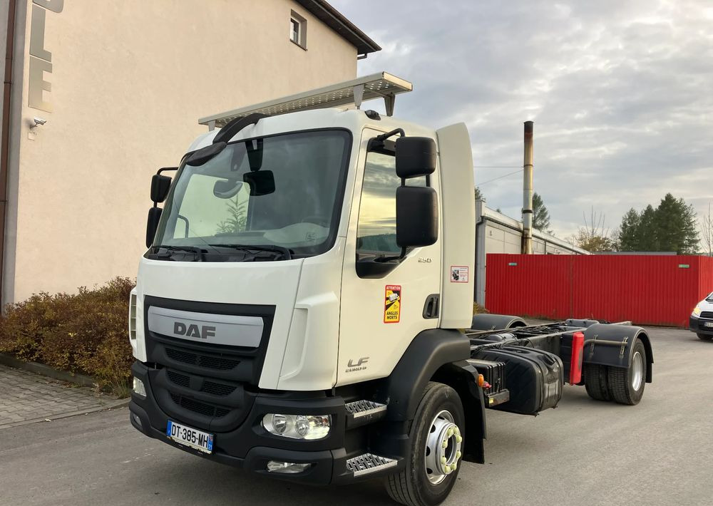 DAF Daf FL 16.250 euro  6 ramo do zabudowy - 驾驶室底盘卡车:图1 DAF Daf FL 16.250 euro  6 ramo do zabudowy - 驾驶室底盘卡车:图1