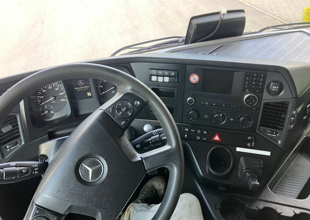 Mercedes-Benz ANTOS 1830 solidny kiper wywrotka blokada mostu - 翻斗车:图3 Mercedes-Benz ANTOS 1830 solidny kiper wywrotka blokada mostu - 翻斗车:图3