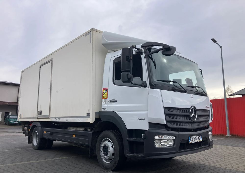 Mercedes-Benz ATEGO 1218 KURIERKA KONTENER 15 PALET - 厢式卡车:图2 Mercedes-Benz ATEGO 1218 KURIERKA KONTENER 15 PALET - 厢式卡车:图2