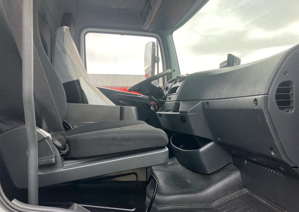 Mercedes-Benz ATEGO 1218 KURIERKA KONTENER 15 PALET - 厢式卡车:图5 Mercedes-Benz ATEGO 1218 KURIERKA KONTENER 15 PALET - 厢式卡车:图5