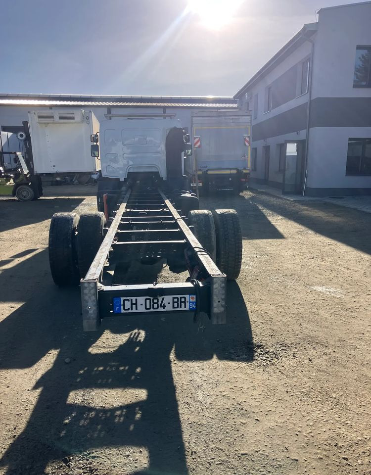 Renault RENAULT Premium 280 ramo do zabudowy - 驾驶室底盘卡车:图4 Renault RENAULT Premium 280 ramo do zabudowy - 驾驶室底盘卡车:图4